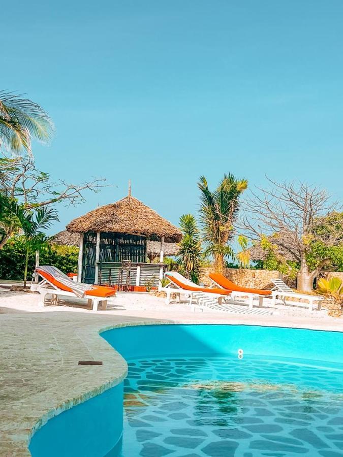 Met Beach Resort Malindi Bagian luar foto