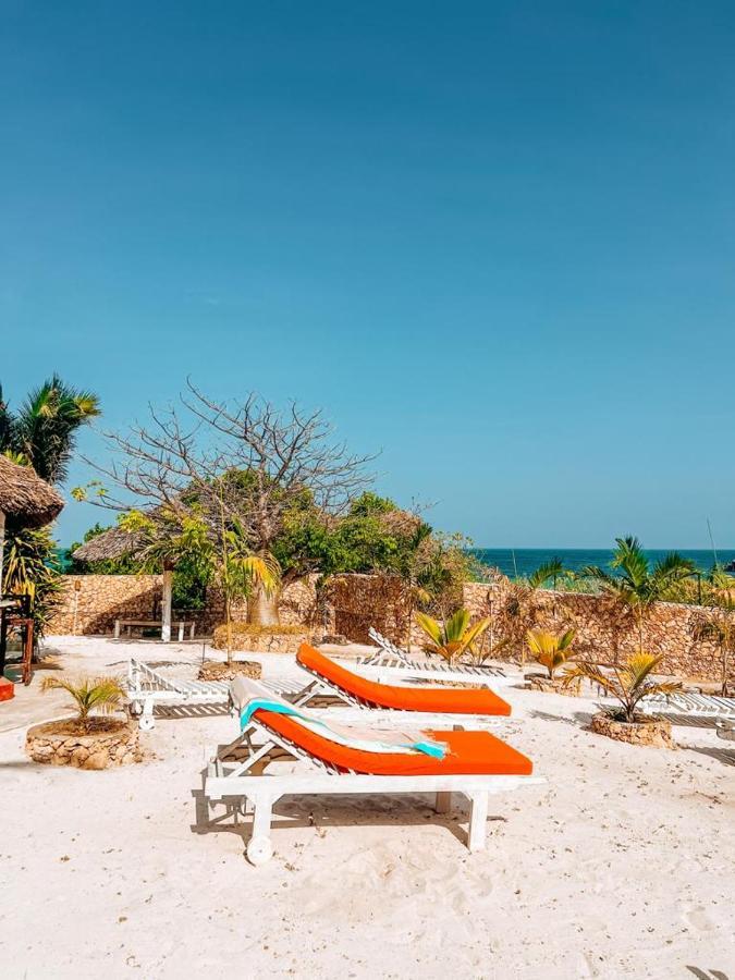 Met Beach Resort Malindi Bagian luar foto