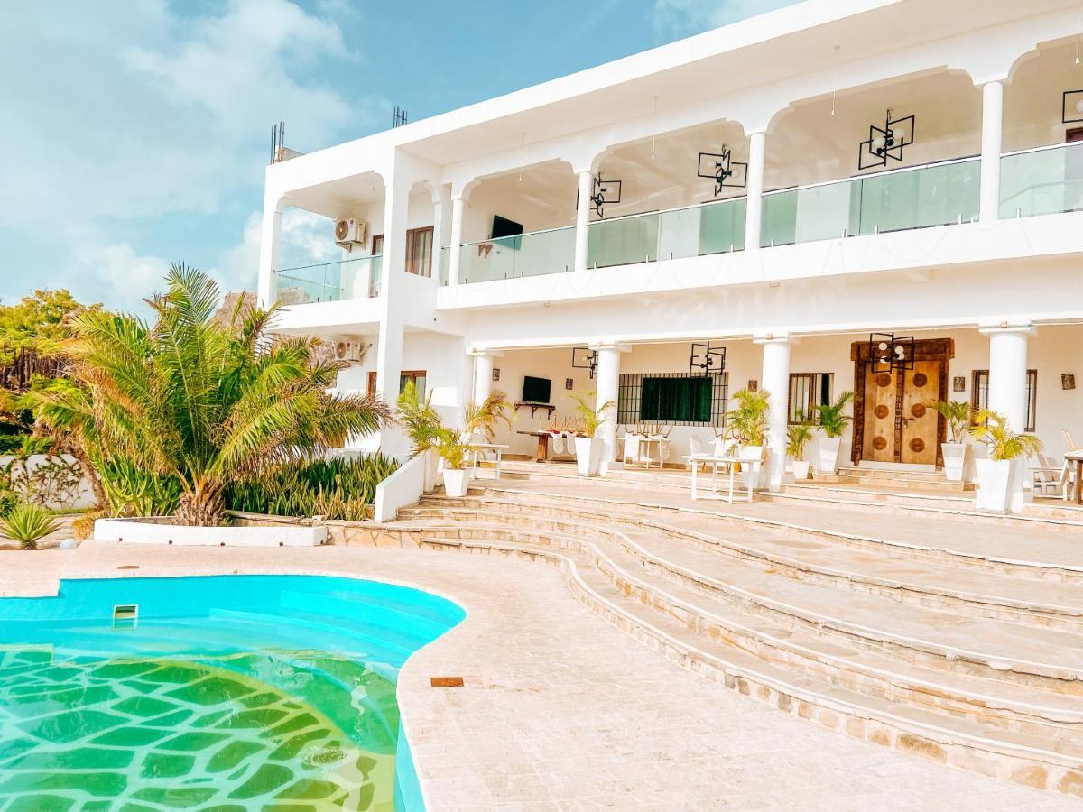 Met Beach Resort Malindi Bagian luar foto