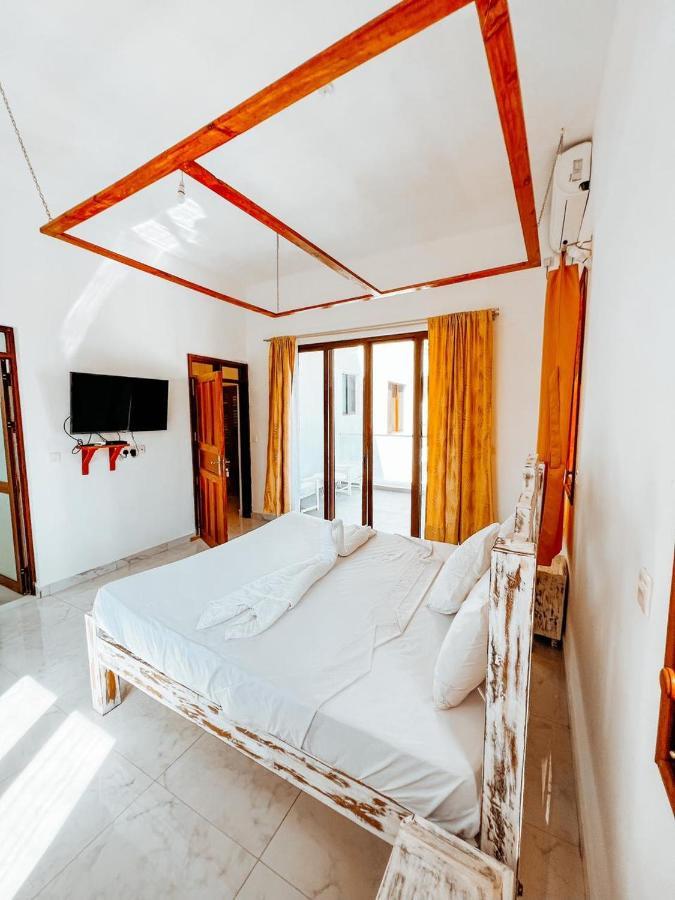 Met Beach Resort Malindi Bagian luar foto