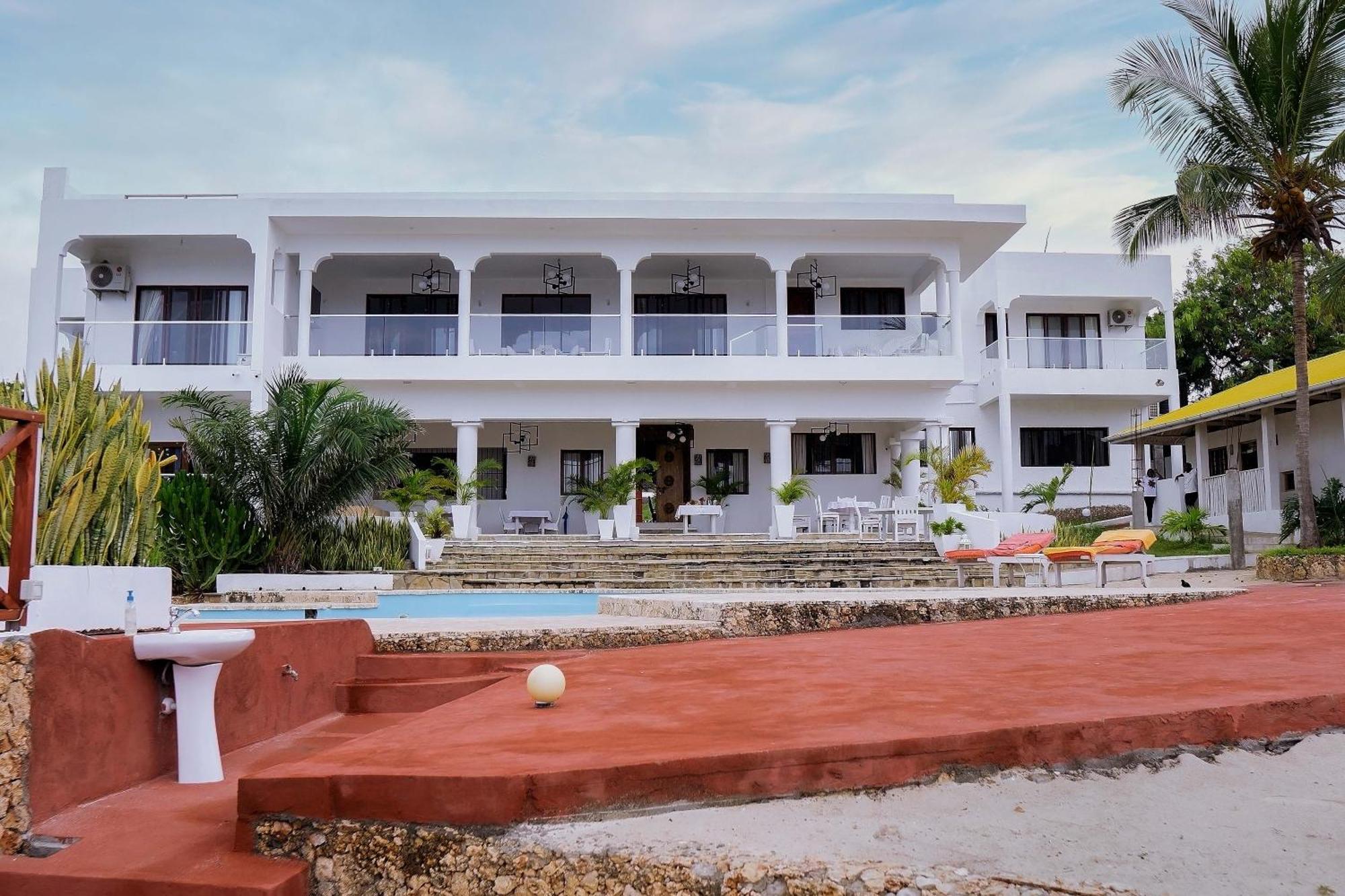 Met Beach Resort Malindi Bagian luar foto